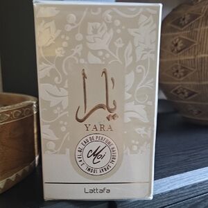 Lattafa Yara Eau de Parfum - Cream
